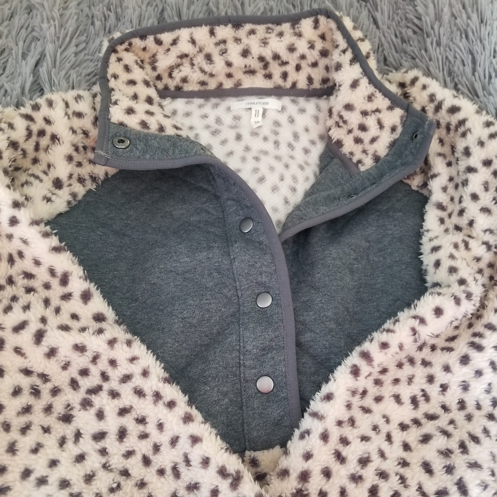 Cheetah pullover - Picture 2 of 4